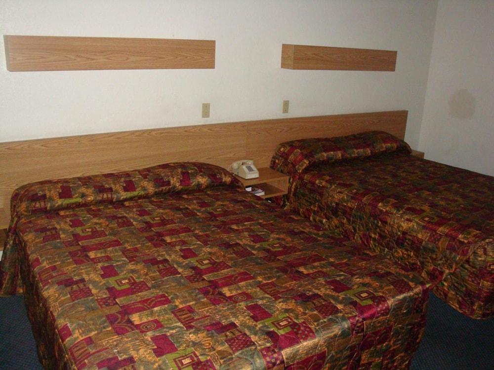 Travelers Inn Lake Havasu Lake Havasu City Exterior photo